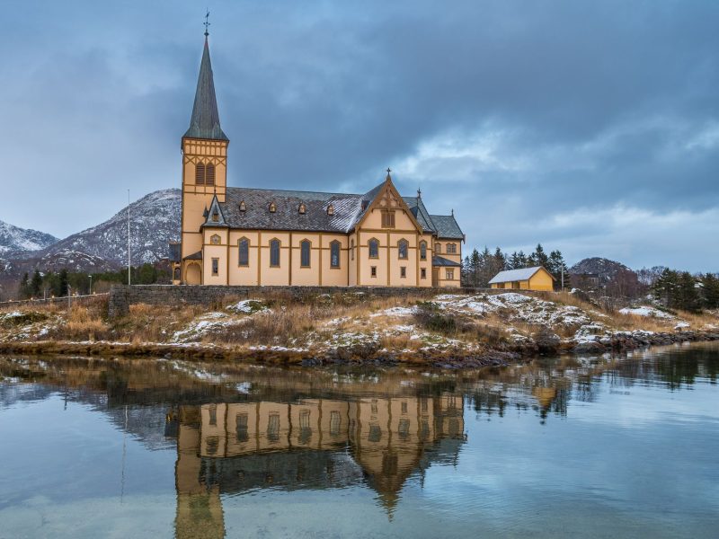 Vågan church